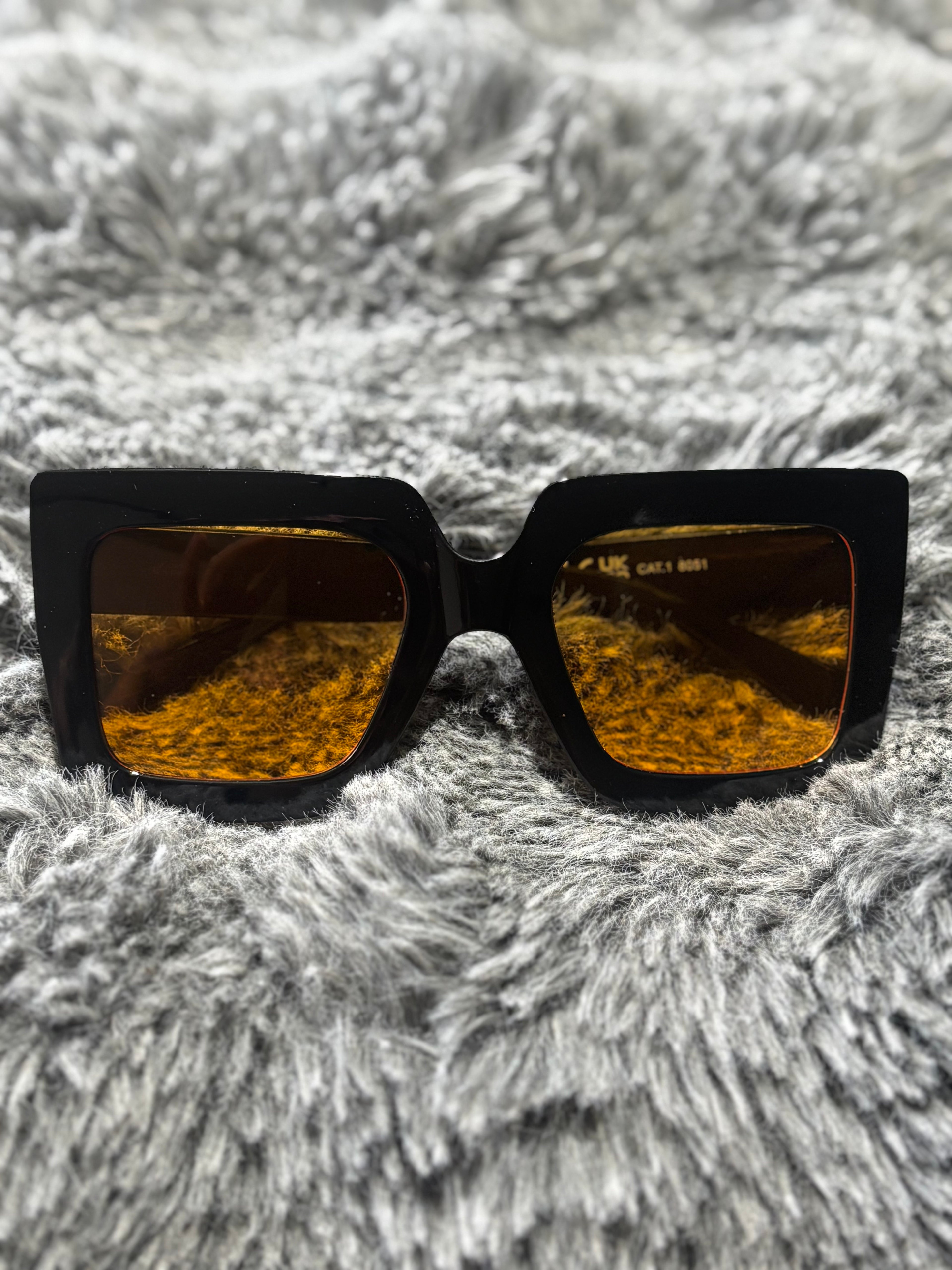 Gold Vibe Vision